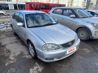 2002 Toyota Avensis I Рестайлинг, серебристый, 390000 рублей, вид 3