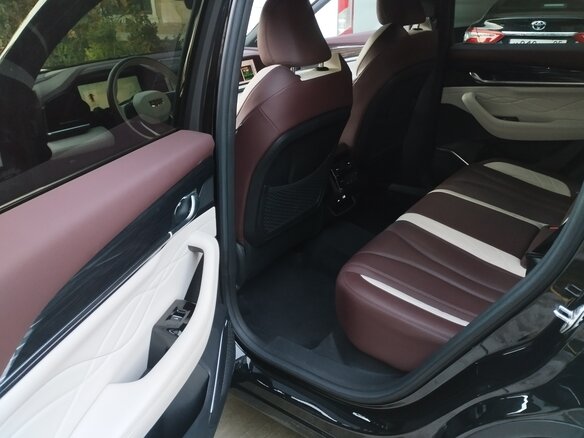 2024 Geely Monjaro I, чёрный, 3980000 рублей - вид 12