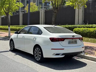 2021 Kia K3 II (China Market), белый, 1188400 рублей, вид 4