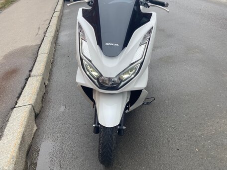 2021 Honda PCX 125, белый, 400000 рублей, вид 1