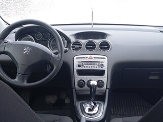 2010 Peugeot 308 I, серебристый, 460000 рублей, вид 5