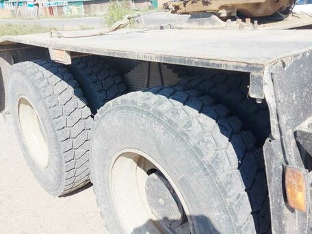2012 Iveco Trakker, зелёный, 6500000 рублей, вид 5