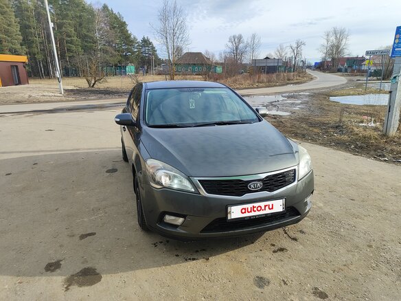 2011 Kia Ceed I Рестайлинг, серебристый, 715000 рублей