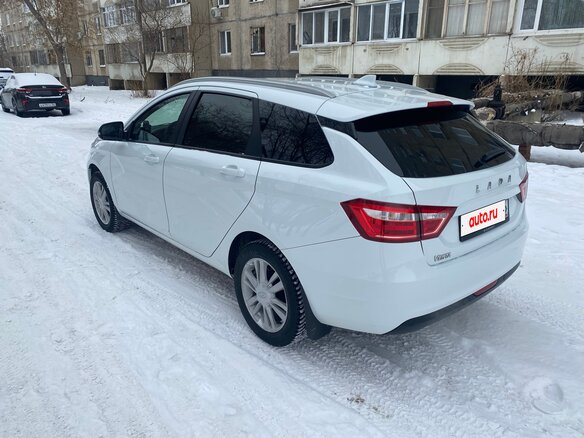 2018 Lada (ВАЗ) Vesta SW I, белый, 1200000 рублей - вид 3