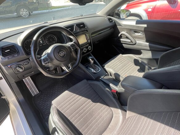 2013 Volkswagen Scirocco III, белый, 1800000 рублей - вид 13