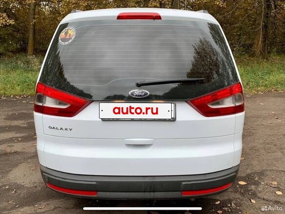 2011 Ford Galaxy II Рестайлинг, белый, 1000000 рублей - вид 6