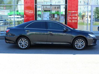 2016 Toyota Camry VII (XV50) Рестайлинг, чёрный, 2300000 рублей, вид 4