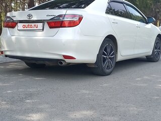 2015 Toyota Camry VII (XV50) Рестайлинг, белый, 1750000 рублей, вид 2
