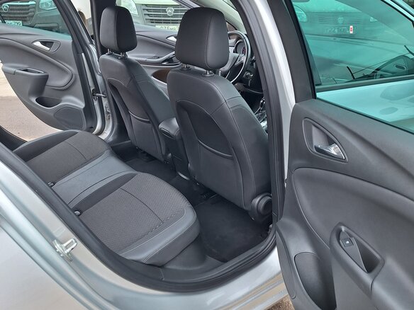 2019 Opel Astra K, серебристый, 1700000 рублей - вид 17