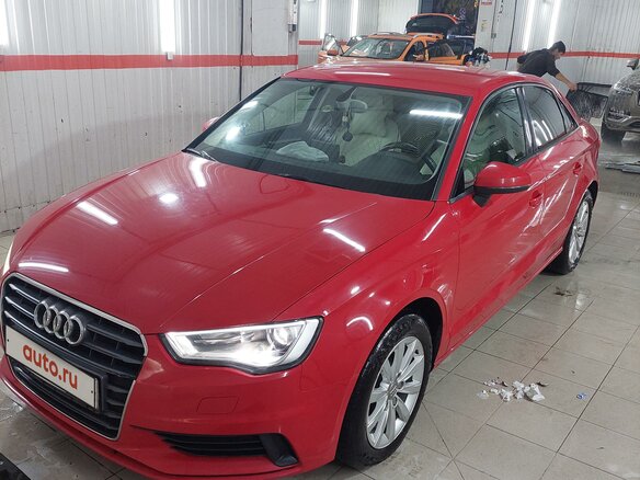 2014 Audi A3 III (8V), красный, 1650000 рублей