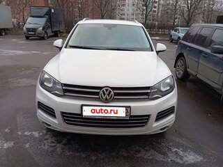 2012 Volkswagen Touareg II, белый, 2000000 рублей, вид 3