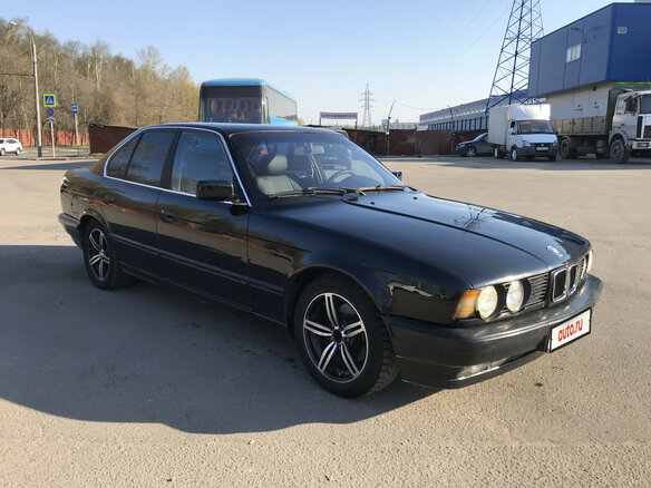 1992 BMW 5 серии 525i III (E34), чёрный