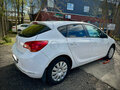 2014 Opel Astra J Рестайлинг, белый, 705000 рублей - вид 5