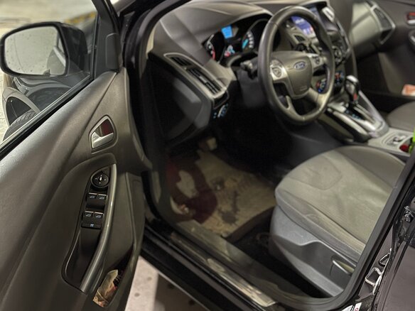 2012 Ford Focus III, чёрный, 845000 рублей - вид 5