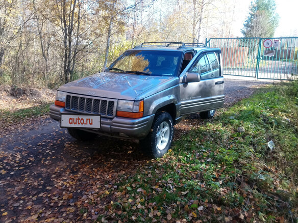1998 Jeep Grand Cherokee I (ZJ) Рестайлинг, серебристый