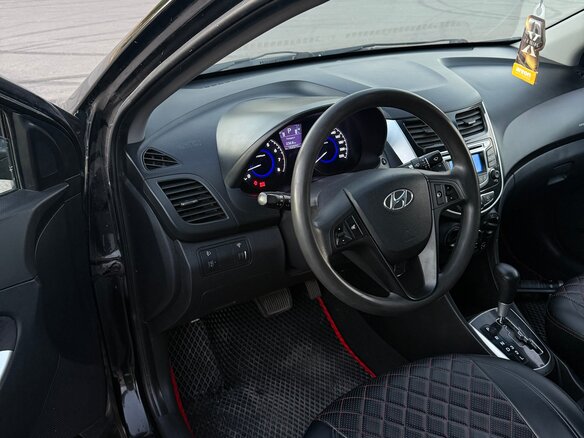2013 Hyundai Solaris I, чёрный, 739000 рублей - вид 6