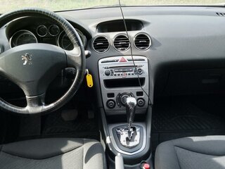 2010 Peugeot 308 I, серый, 355000 рублей, вид 5