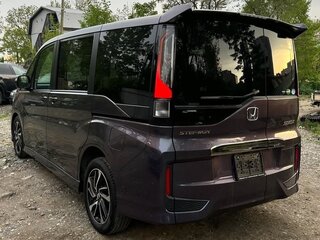 2021 Honda Stepwgn Spada V Рестайлинг, серый, 1930000 рублей, вид 5