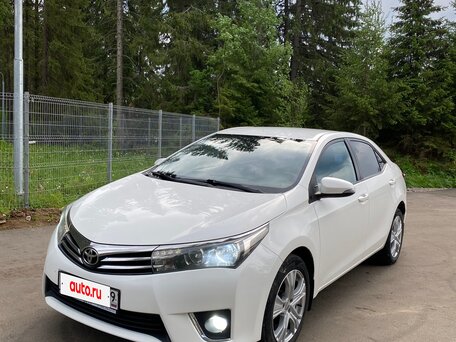 2014 Toyota Corolla XI (E160, E170, E180), белый, 1159000 рублей, вид 3