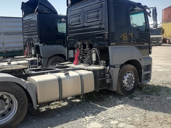 2012 Mercedes-Benz Axor, чёрный, 1350000 рублей - вид 13