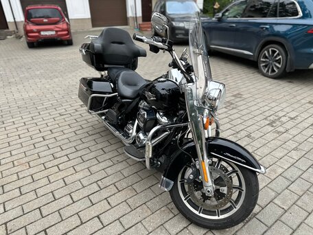 2018 Harley-Davidson Road King, чёрный, 2350000 рублей, вид 5