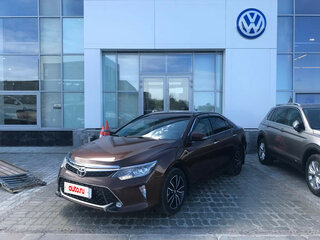 2018 Toyota Camry VII (XV50) Рестайлинг 2, коричневый, 2400000 рублей, вид 2