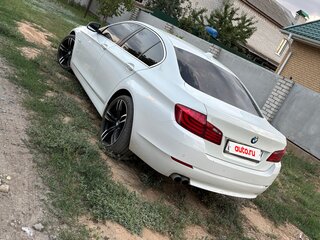 2013 BMW 5 серии 520i VI (F10/F11/F07), белый, 1850000 рублей, вид 4