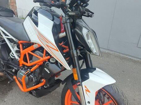 2018 KTM 390 Duke, белый, 480000 рублей, вид 1
