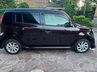 2010 Toyota bB II Рестайлинг, коричневый, 600000 рублей, вид 2