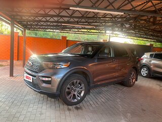 2021 Ford Explorer VI, серый, 3500000 рублей, вид 1