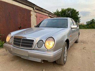 1996 Mercedes-Benz E-Класс 280 II (W210, S210), серый, 270000 рублей, вид 3