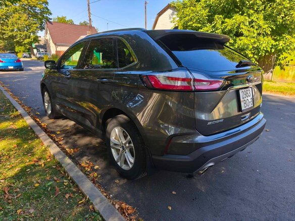 2019 Ford Edge II Рестайлинг, серый, 2000000 рублей - вид 5