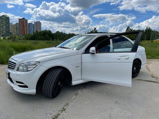 2010 Mercedes-Benz C-Класс 180 BlueEFFICIENCY III (W204), белый, 1200000 рублей, вид 2