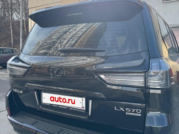 2018 Lexus LX 570 III Рестайлинг 2, чёрный, 7995000 рублей - вид 3