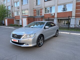 2013 Toyota Camry VII (XV50), серый, 1630000 рублей, вид 1