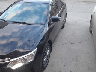 2016 Toyota Camry VII (XV50) Рестайлинг, чёрный, 3300000 рублей, вид 5