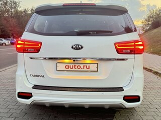 2019 Kia Carnival III, белый, 2700000 рублей, вид 4