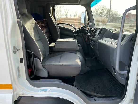 2018 Isuzu Forward (F-Series), белый, 6150000 рублей - вид 20