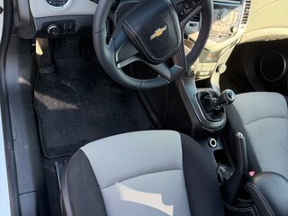 2011 Chevrolet Cruze I, серебристый, 580000 рублей, вид 5