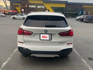2018 BMW X1 18i sDrive II (F48), белый, 2099999 рублей, вид 5