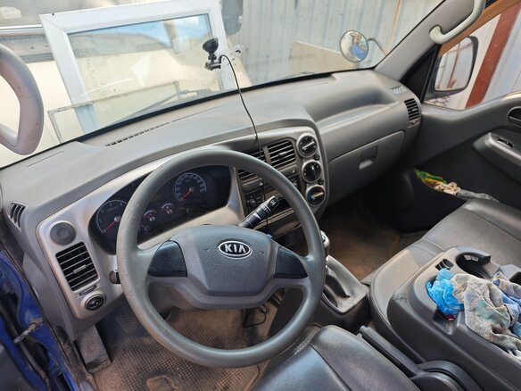 2012 Kia Bongo, синий, 1700000 рублей - вид 5