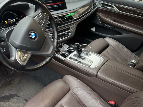 2017 BMW 7 серии Long 730Ld xDrive VI (G11/G12), чёрный, 4300000 рублей - вид 6