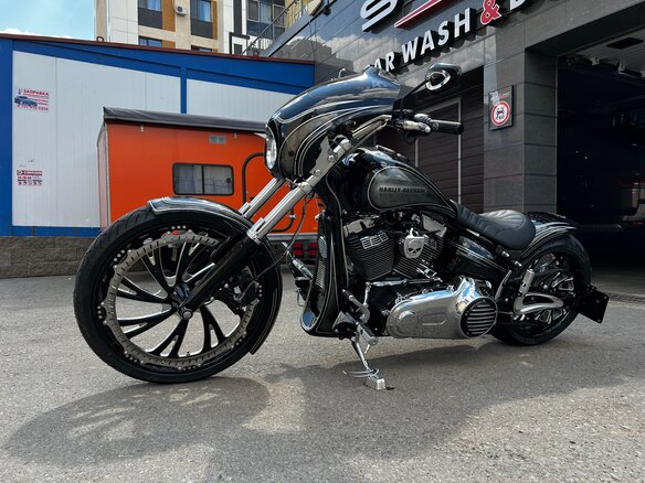 2014 Harley-Davidson Breakout, чёрный, 3500000 рублей - вид 14