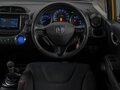 2012 Honda Fit Hybrid II, жёлтый, 1109000 рублей - вид 9