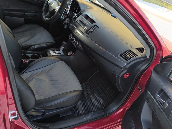 2008 Mitsubishi Lancer X, красный, 1050000 рублей - вид 5