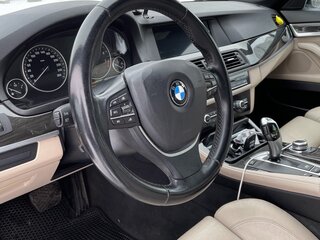 2010 BMW 5 серии 528i VI (F10/F11/F07), белый, 1700000 рублей, вид 2