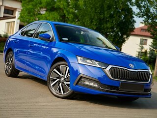 2021 Skoda Octavia IV (A8), синий, 2950000 рублей, вид 3