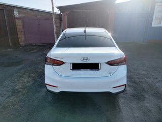 2017 Hyundai Solaris II, белый, 1350000 рублей, вид 2