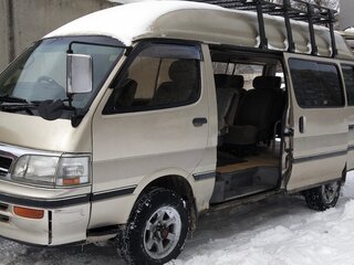 1990 Toyota HiAce H100, серый, 880000 рублей, вид 5