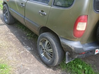 2005 Chevrolet Niva I, зелёный, 280000 рублей, вид 3
